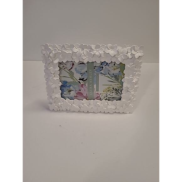 Laura Ashley White Textured Resin Flower Floral 4 X 6 Picture Frame Bridal Baby - Picture 6 of 8